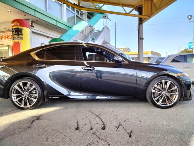 LEXUS IS IS300H F SPORT