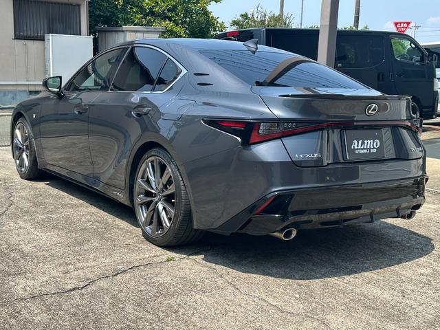 LEXUS IS IS300H F SPORT