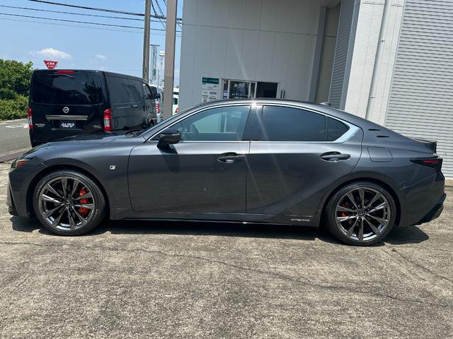 LEXUS IS IS300H F SPORT