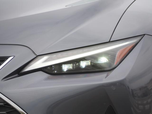 LEXUS IS IS300H VERSION L