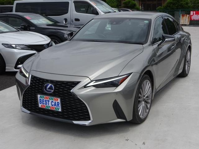 LEXUS IS IS300H VERSION L
