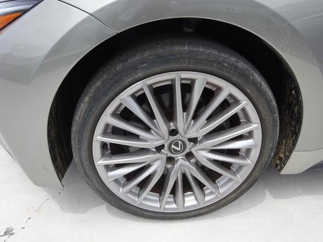 LEXUS IS IS300H VERSION L