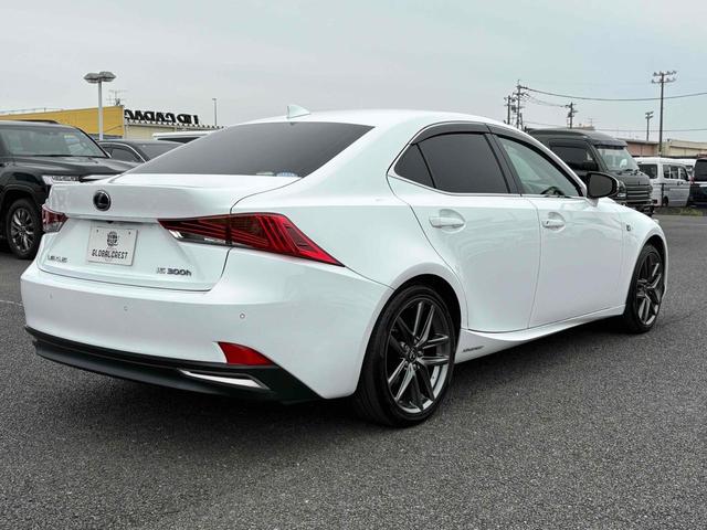LEXUS IS IS300H F SPORT