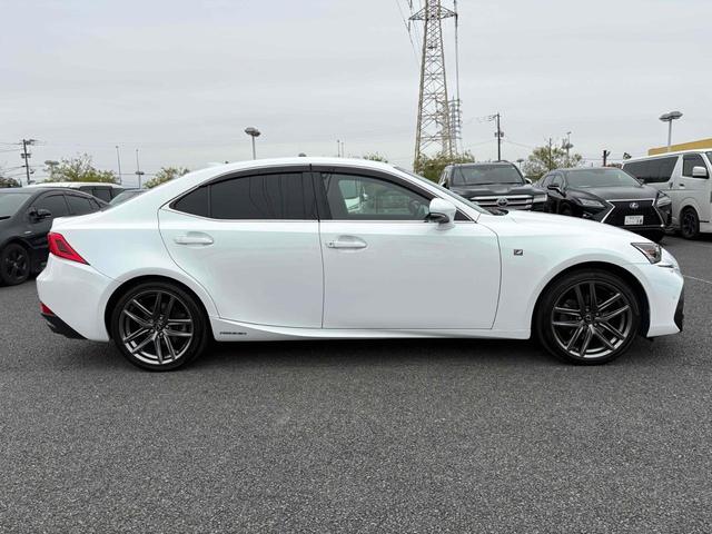 LEXUS IS IS300H F SPORT