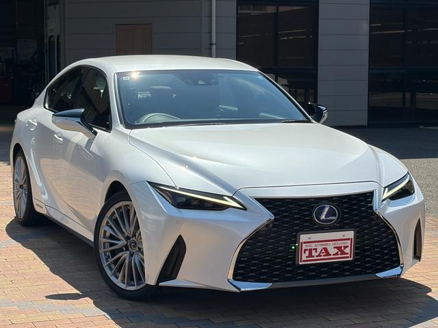 LEXUS IS IS300H