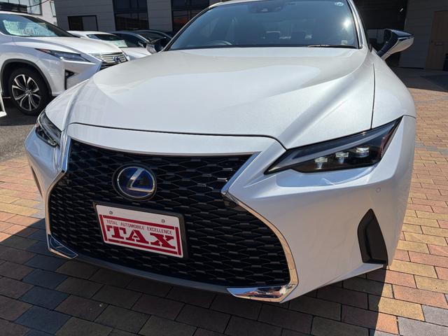 LEXUS IS IS300H