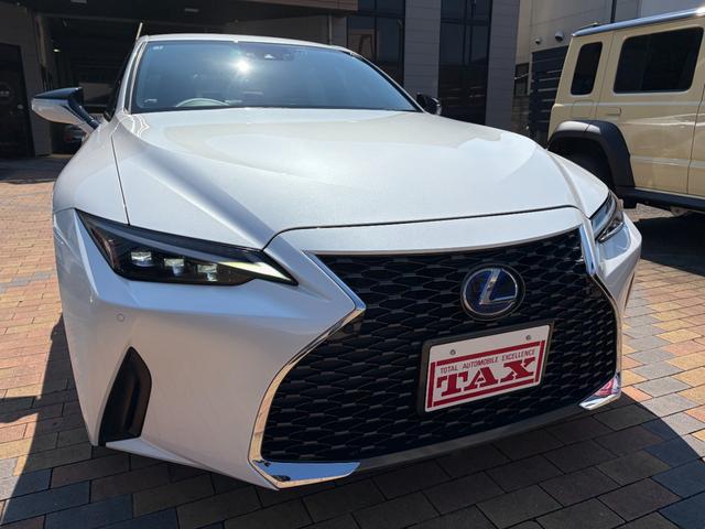 LEXUS IS IS300H