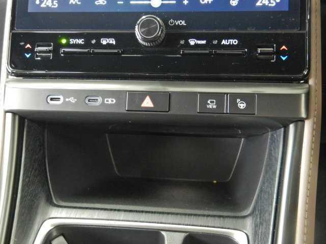LEXUS LBX ELEGANT