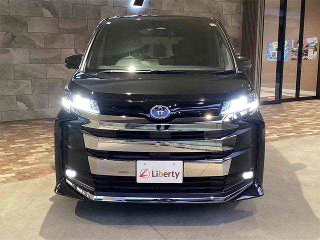 TOYOTA NOAH HYBRID S-Z