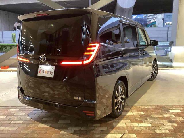 TOYOTA NOAH HYBRID S-Z