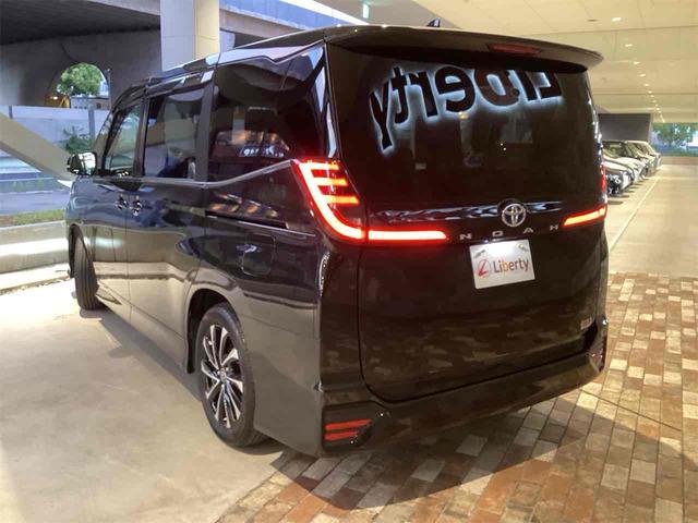 TOYOTA NOAH HYBRID S-Z