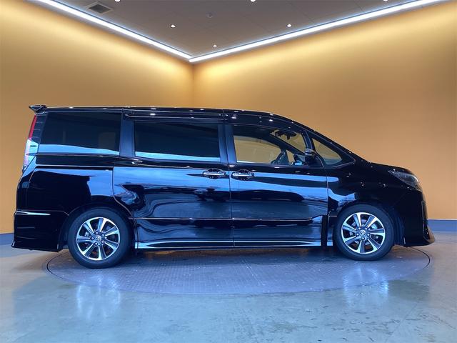 TOYOTA NOAH SI WxB III