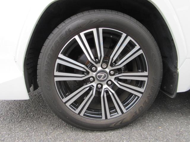 LEXUS LX LX600