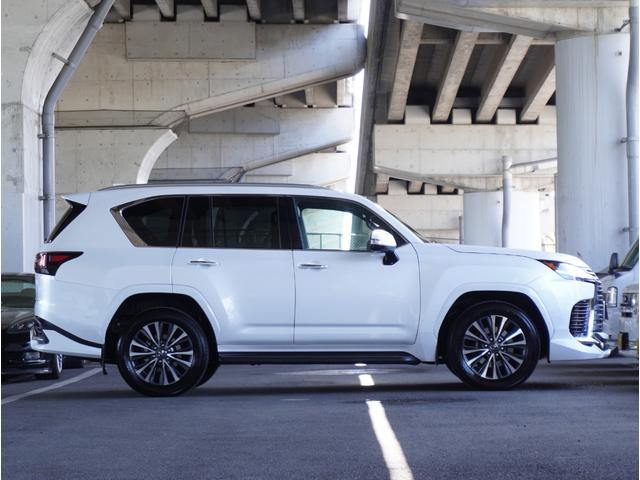 LEXUS LX LX600