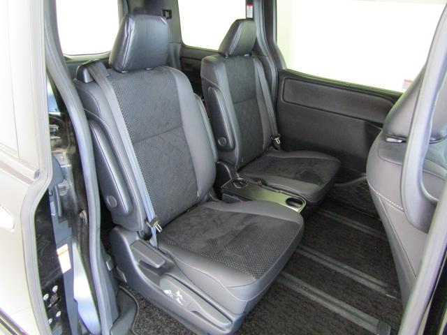 TOYOTA VOXY ZS KIRAMEKI III