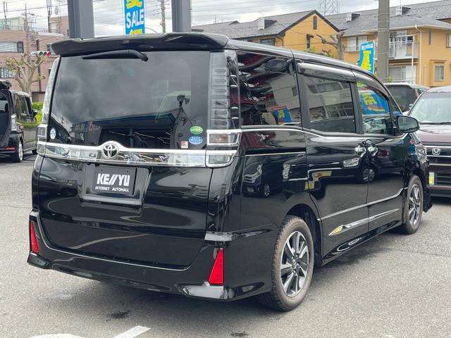 TOYOTA VOXY ZS KIRAMEKI II