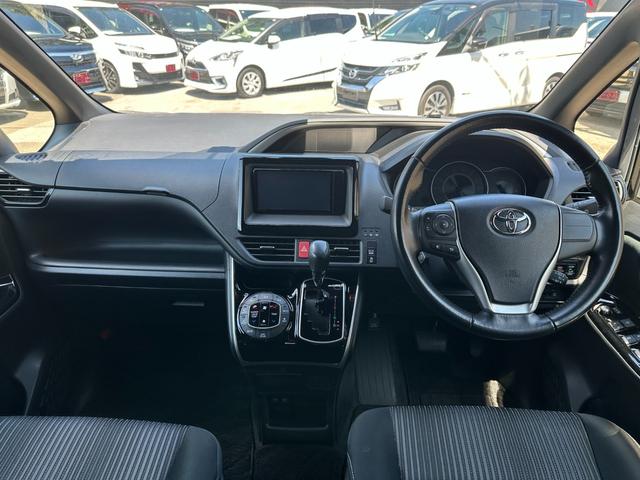 TOYOTA VOXY ZS KIRAMEKI II