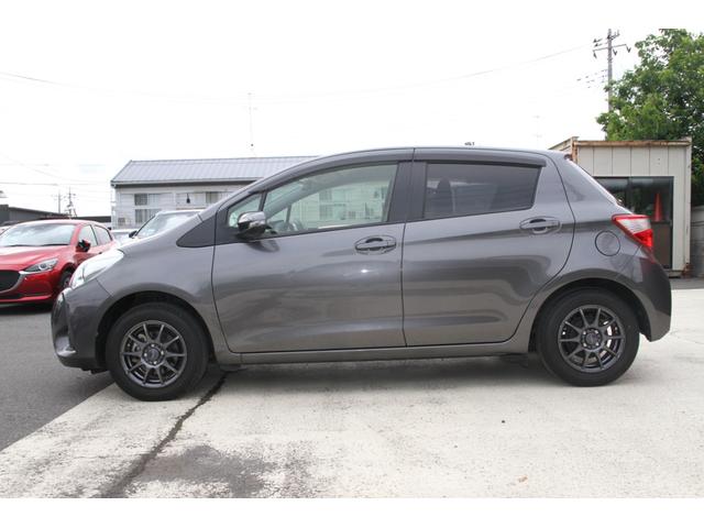 TOYOTA VITZ F