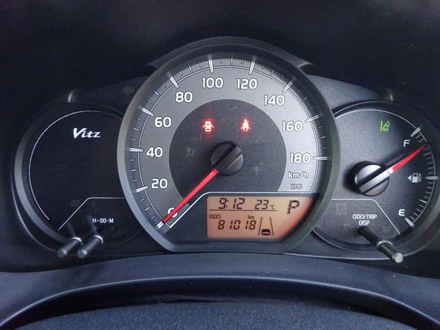 TOYOTA VITZ F
