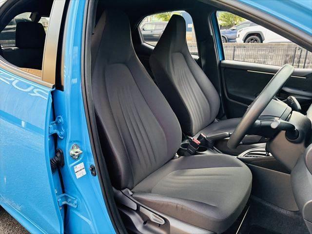 TOYOTA YARIS HYBRID X