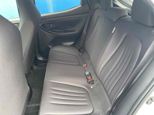 TOYOTA YARIS HYBRID G