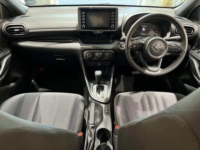 TOYOTA YARIS X
