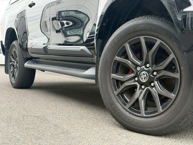 TOYOTA HILUX Z GR SPORT