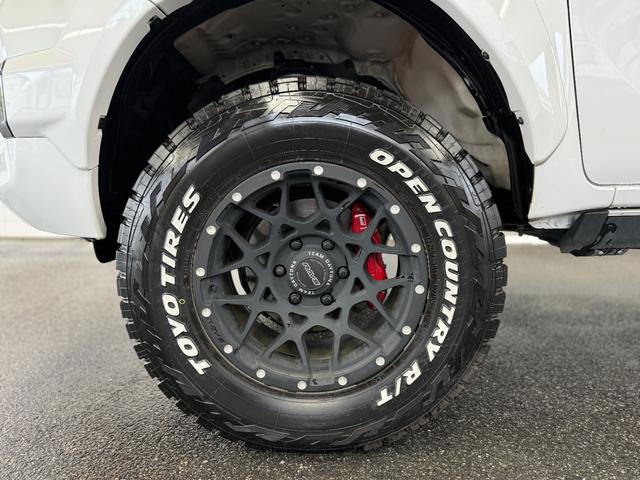 TOYOTA HILUX Z GR SPORT