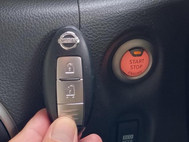 NISSAN CUBE 15X V SELECTION