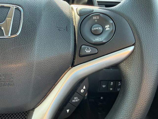 HONDA FIT HYBRID F
