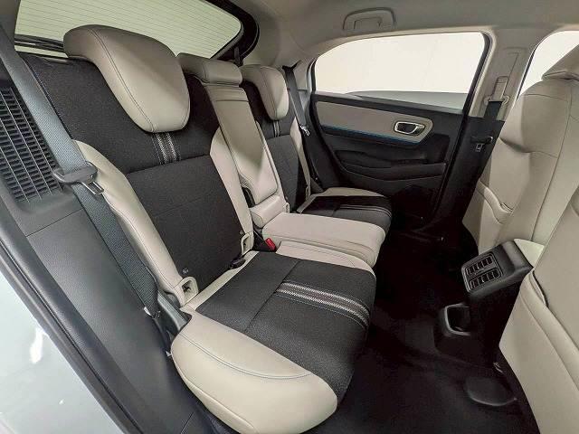 HONDA VEZEL E:HEV Z PLAY PACKAGE