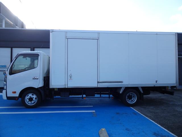 TOYOTA DYNA TRUCK