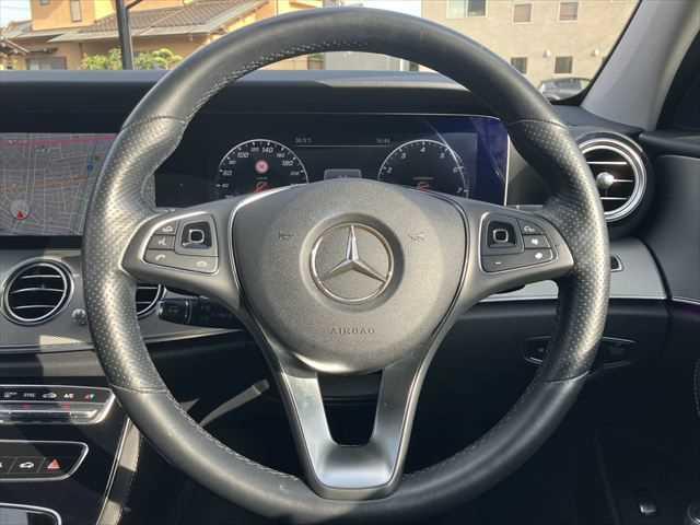 MERCEDES BENZ E-CLASS E200 AVANTGARDE