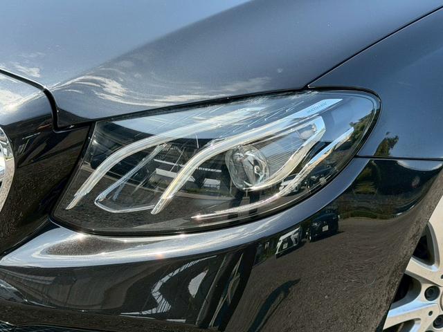 MERCEDES BENZ E-CLASS E200 4MATIC AVANTGARDE