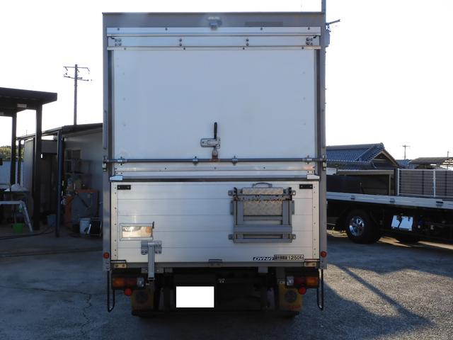 TOYOTA DYNA TRUCK