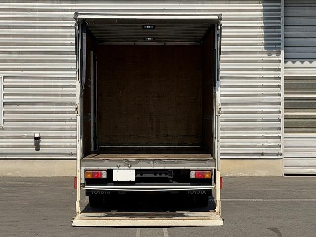 TOYOTA DYNA TRUCK