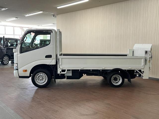 TOYOTA DYNA TRUCK