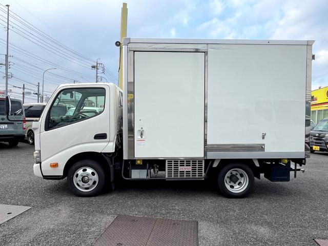TOYOTA DYNA TRUCK
