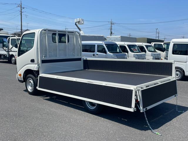 TOYOTA DYNA TRUCK