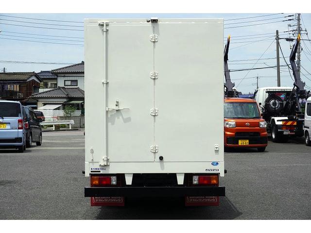 TOYOTA DYNA TRUCK