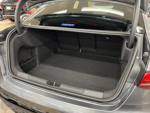 AUDI A3 SEDAN 30 TFSI S LINE