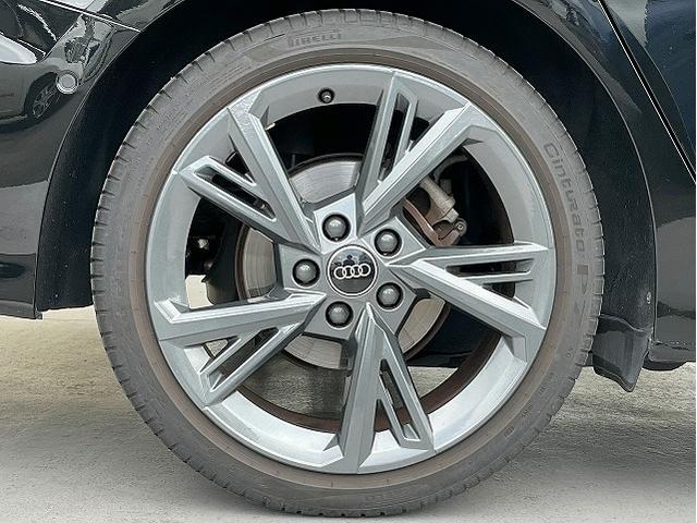 AUDI A3 SEDAN 30 TFSI S LINE