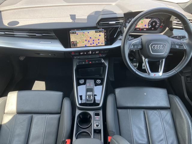 AUDI A3 SEDAN 30 TFSI S LINE
