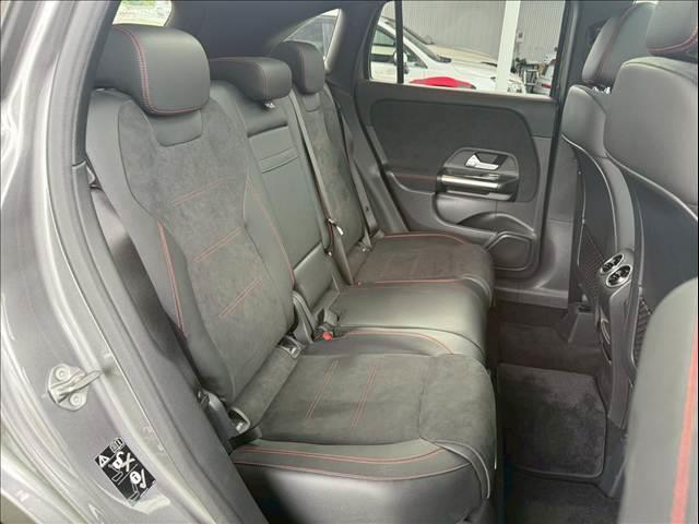 MERCEDES BENZ GLA-CLASS GLA200D 4MATIC AMG LINE