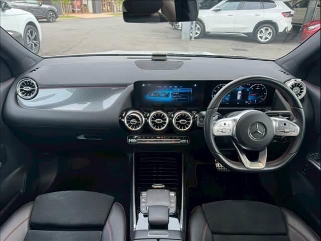 MERCEDES BENZ GLA-CLASS GLA200D 4MATIC AMG LINE