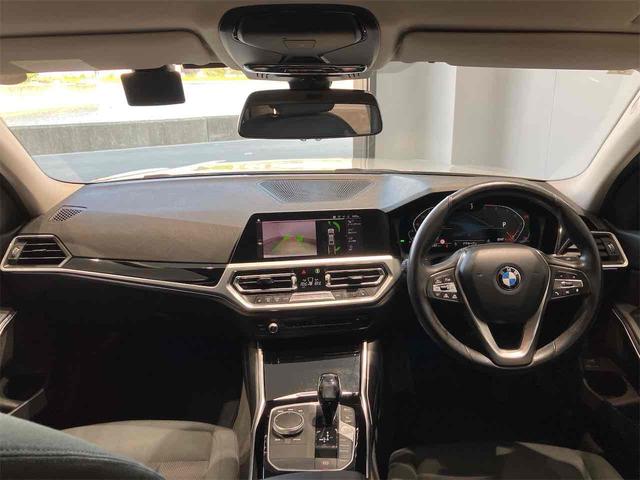 BMW 3 SERIES 320i