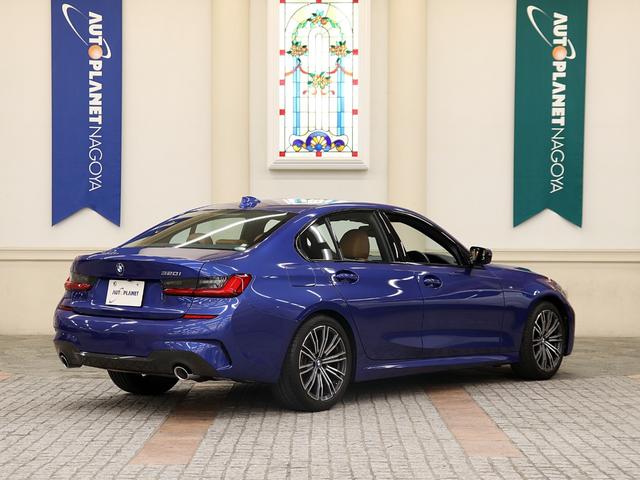 BMW 3 SERIES 320i M-SPORT