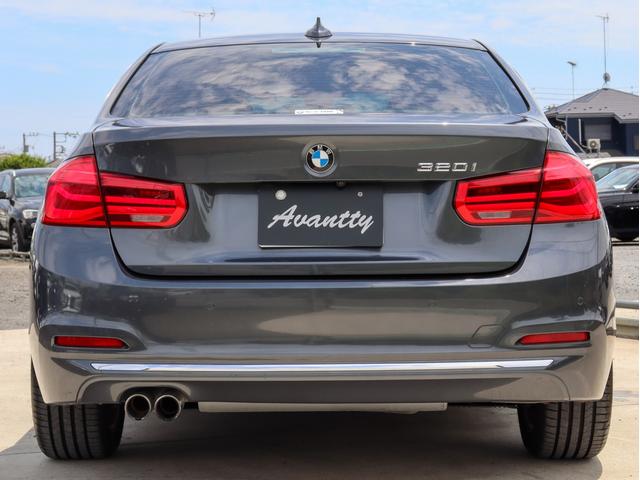 BMW 3 SERIES 320i LUXURY
