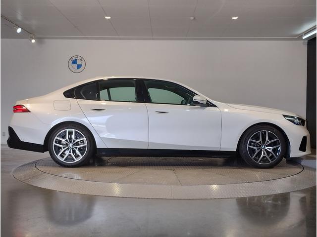 BMW 5 SERIES 523D X DRIVE M-SPORT