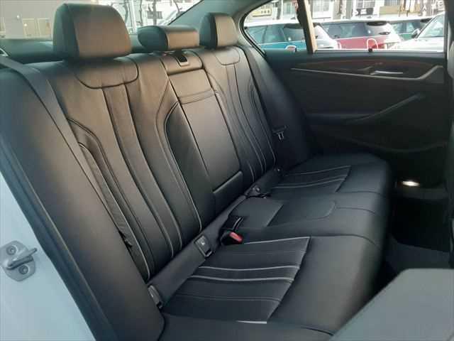 BMW 5 SERIES 523D LUXURY